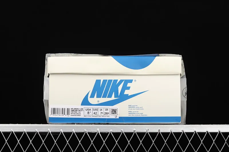 All Categories Air Jordan Jordan Series Basketball Shoes Air Jordan 1 Low L Version Travis Scott x Air Jordan 1 High OG AJ1 Lightning Undercut Low DM7866-140